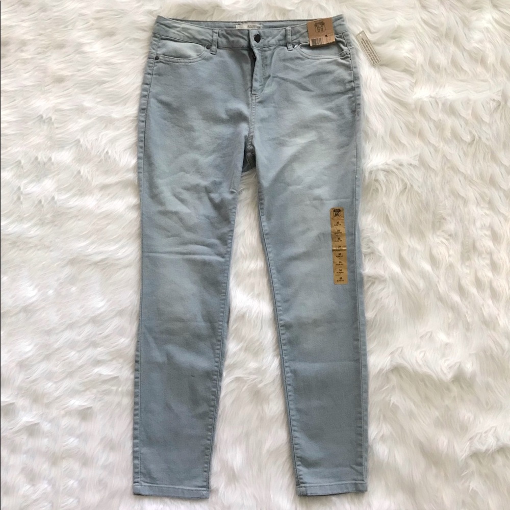 Route 66 slim fit jeans light blue denim size 30.